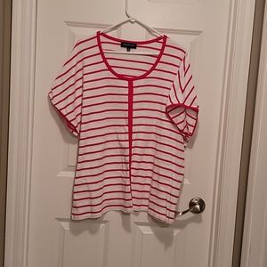 Jones red and white stripped tee